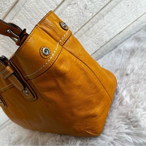 COACH Yellow Butter Fall Y2K Gallery Hampton East West Tote Shoulder Bag SoHo - Picture 4 of 12